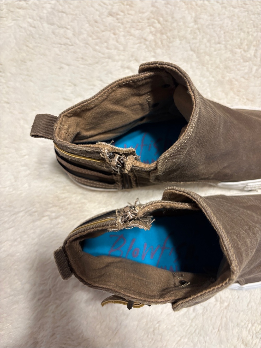 Blowfish Brown Slip-On Canvas High-Top Sneakers with White Sole Sz 11 - Picture 2 of 10